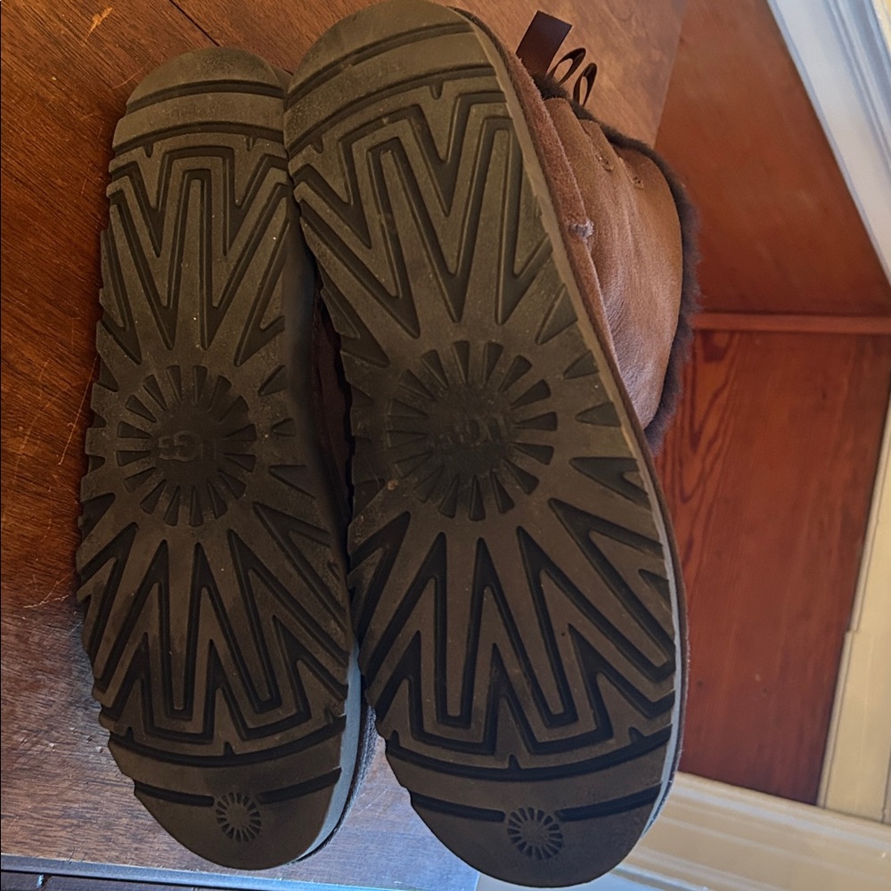 Ugg Chocolate Brown Boots with Bows - Picture 3 of 7